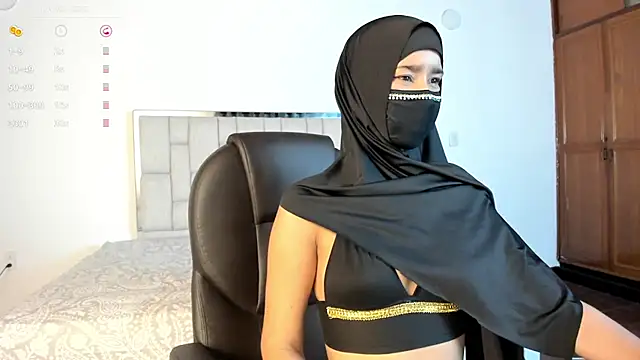 Snapshot of kalila_latif chatting on September 23, 2025, 3:24 am kalila latif online show from September 23, 2025, 3:24 am