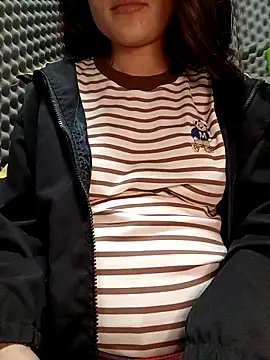 Pipi23  online show from November 19, 2025, 3:01 pm