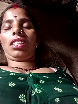 Snapshot of Kirti_k chatting on October 5, 2025, 3:36 pm Kirti k online show from October 5, 2025, 3:36 pm