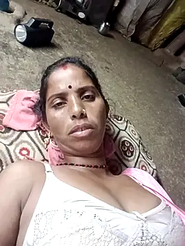 Snapshot of Kirti_k chatting on October 4, 2025, 7:37 pm Kirti k online show from October 4, 2025, 7:37 pm