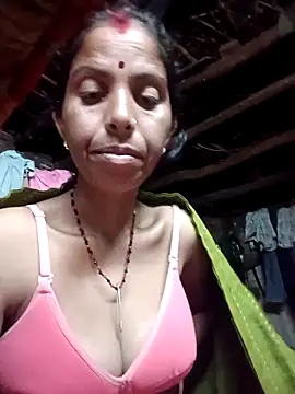 Snapshot of Kirti_k chatting on October 7, 2025, 6:42 pm Kirti k online show from October 7, 2025, 6:42 pm