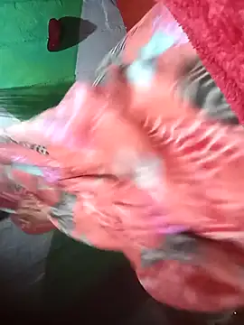 Cuty sunena online show from October 31, 2025, 3:52 pm