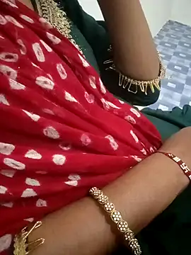 Snapshot of hotie_Couple_ chatting on September 28, 2025, 6:20 am hotie Couple online show from September 28, 2025, 6:20 am