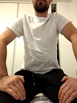 AD Vu online show from October 19, 2025, 9:45 am