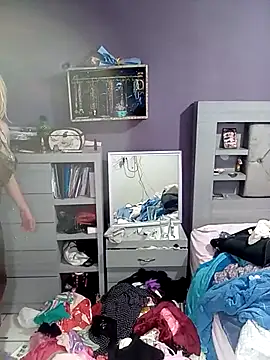 Snapshot of transreyna chatting on February 27, 2025, 8:46 am transreyna online show from February 27, 2025, 8:46 am