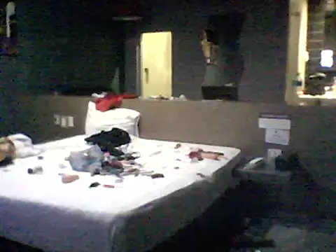 Snapshot of transreyna chatting on February 21, 2025, 12:27 pm transreyna online show from February 21, 2025, 12:27 pm