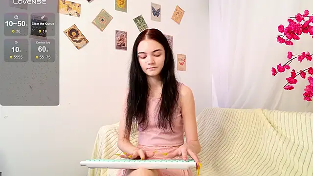 Snapshot of chatting on October 16, 2025, 6:10 am online show from October 16, 2025, 6:10 am