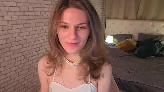 Snapshot of CipherellaFure chatting on November 7, 2025, 1:37 pm CipherellaFure online show from November 7, 2025, 1:37 pm