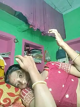 Hot bhomihh4 online show from October 7, 2025, 7:26 pm
