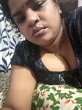 Deborbhavi222 online show from February 26, 2026, 9:15 pm