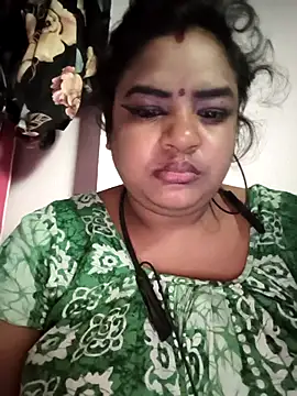 Deborbhavi222 online show from May 16, 2026, 12:42 am