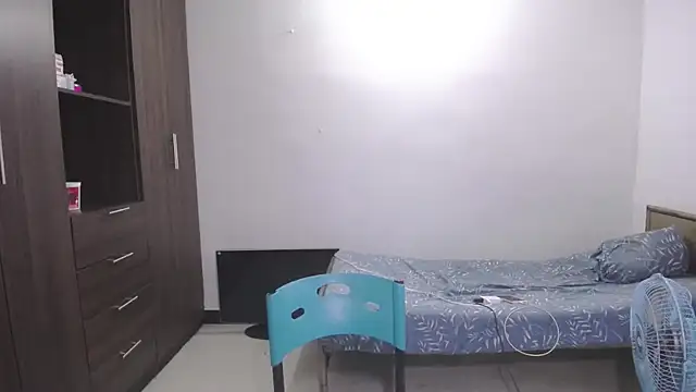 Snapshot of Mirage_Sertori chatting on March 18, 2026, 11:05 pm Mirage Sertori online show from March 18, 2026, 11:05 pm