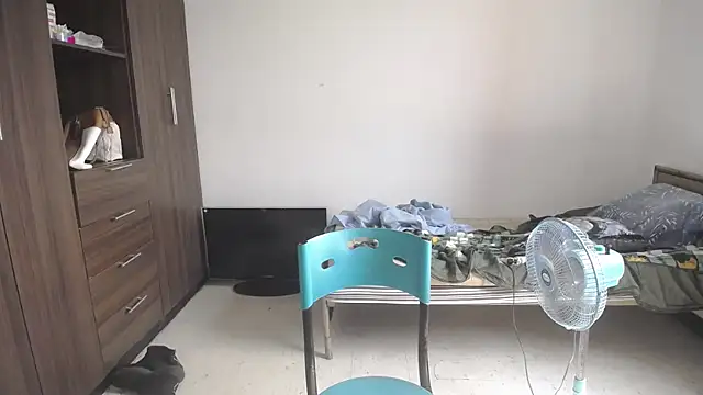 Snapshot of Mirage_Sertori chatting on March 24, 2026, 2:50 pm Mirage Sertori online show from March 24, 2026, 2:50 pm