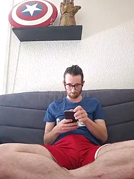 nymphomaniecouple online show from May 12, 2026, 12:11 pm