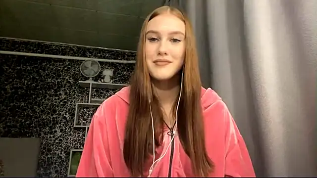 RanaBostel online show from September 21, 2025, 7:19 pm