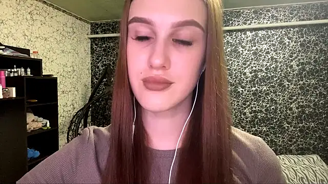 RanaBostel online show from October 21, 2025, 8:08 pm