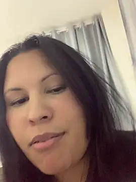 elisacnasc online show from November 14, 2025, 5:33 am