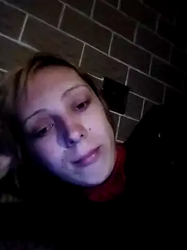 Snapshot of Ponka2011 chatting on September 30, 2025, 3:12 am Ponka2011 online show from September 30, 2025, 3:12 am