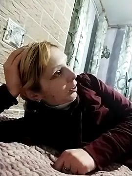 Snapshot of Ponka2011 chatting on October 23, 2025, 5:28 am Ponka2011 online show from October 23, 2025, 5:28 am