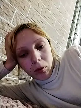 Snapshot of Ponka2011 chatting on October 5, 2025, 5:42 am Ponka2011 online show from October 5, 2025, 5:42 am