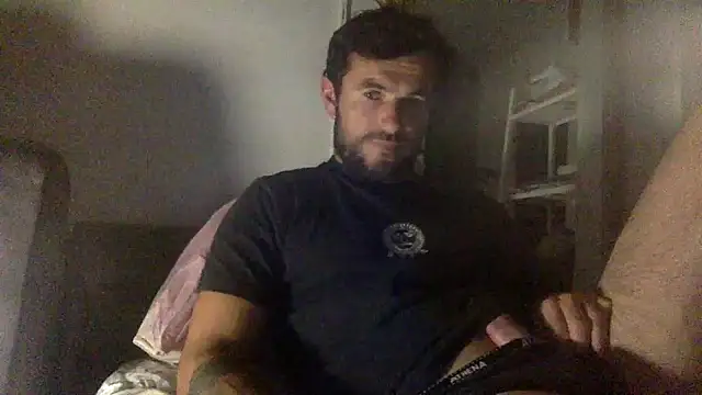 Snapshot of PabloelBraquemart chatting on June 11, 2026, 9:45 pm PabloelBraquemart online show from June 11, 2026, 9:45 pm