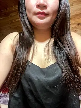 Snapshot of violet-00 chatting on May 16, 2026, 12:42 am violet-00 online show from May 16, 2026, 12:42 am