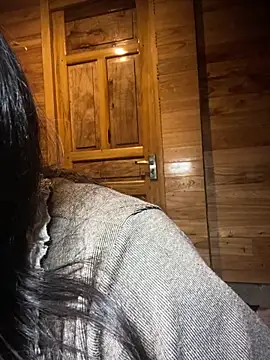 violet-00 online show from March 12, 2026, 2:17 am