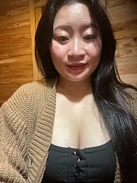 Snapshot of violet-00 chatting on February 25, 2026, 1:55 pm violet-00 online show from February 25, 2026, 1:55 pm