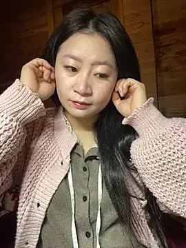 Snapshot of violet-00 chatting on February 3, 2026, 1:38 am violet-00 online show from February 3, 2026, 1:38 am