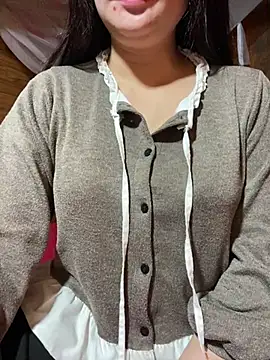 Snapshot of violet-00 chatting on January 13, 2026, 9:46 am violet-00 online show from January 13, 2026, 9:46 am