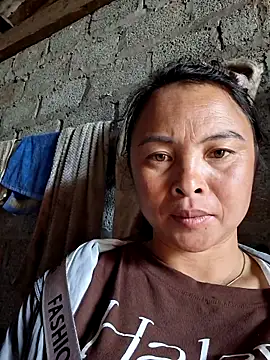 Snapshot of xuxulovezz chatting on October 12, 2025, 5:09 am xuxulovezz online show from October 12, 2025, 5:09 am