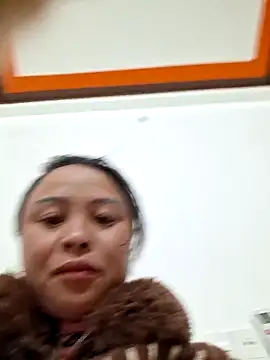 Snapshot of xuxulovezz chatting on November 28, 2025, 11:10 am xuxulovezz online show from November 28, 2025, 11:10 am