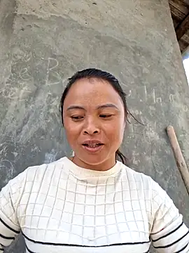 Snapshot of xuxulovezz chatting on October 13, 2025, 2:57 am xuxulovezz online show from October 13, 2025, 2:57 am