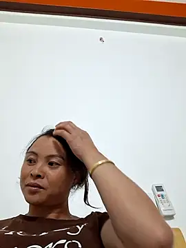 Snapshot of xuxulovezz chatting on November 23, 2025, 10:25 am xuxulovezz online show from November 23, 2025, 10:25 am