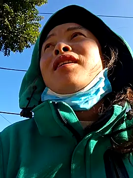 Snapshot of xuxulovezz chatting on November 25, 2025, 12:55 am xuxulovezz online show from November 25, 2025, 12:55 am