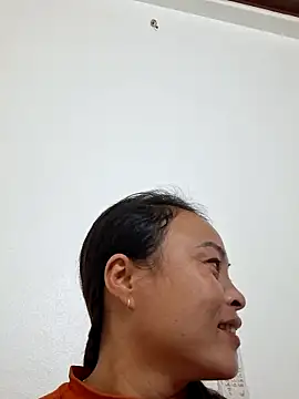 Snapshot of xuxulovezz chatting on November 15, 2025, 10:14 pm xuxulovezz online show from November 15, 2025, 10:14 pm