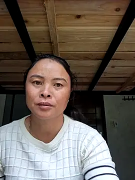 Snapshot of xuxulovezz chatting on October 29, 2025, 4:55 am xuxulovezz online show from October 29, 2025, 4:55 am