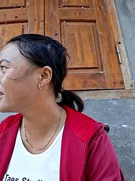 Snapshot of xuxulovezz chatting on October 3, 2025, 2:04 am xuxulovezz online show from October 3, 2025, 2:04 am