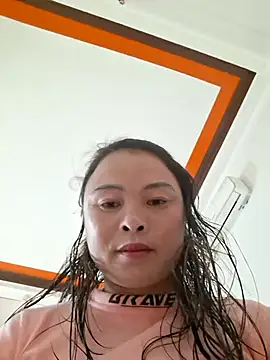 Snapshot of xuxulovezz chatting on November 22, 2025, 9:08 am xuxulovezz online show from November 22, 2025, 9:08 am