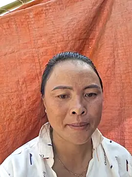 Snapshot of xuxulovezz chatting on October 10, 2025, 3:18 am xuxulovezz online show from October 10, 2025, 3:18 am