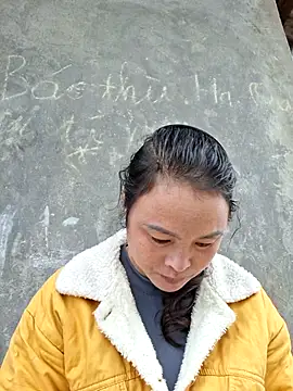 Snapshot of xuxulovezz chatting on November 6, 2025, 12:58 am xuxulovezz online show from November 6, 2025, 12:58 am