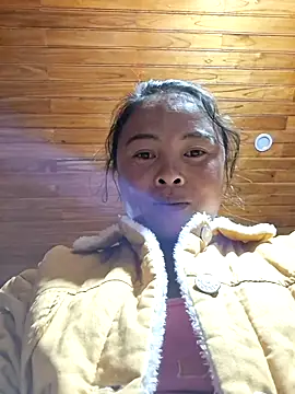 Snapshot of xuxulovezz chatting on October 23, 2025, 12:37 pm xuxulovezz online show from October 23, 2025, 12:37 pm