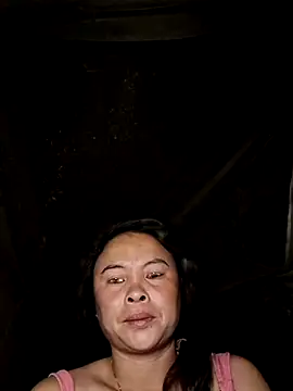 Snapshot of xuxulovezz chatting on October 24, 2025, 9:03 pm xuxulovezz online show from October 24, 2025, 9:03 pm