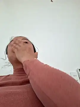 Snapshot of xuxulovezz chatting on November 20, 2025, 4:57 am xuxulovezz online show from November 20, 2025, 4:57 am