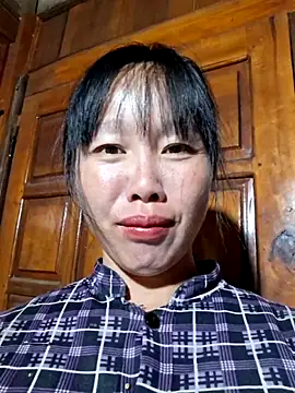 helenzz online show from October 21, 2025, 12:59 pm