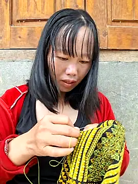 helenzz online show from September 25, 2025, 1:44 am