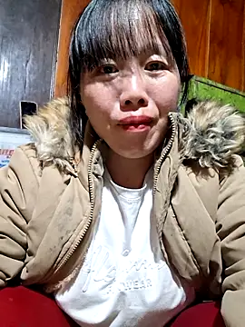 helenzz online show from November 2, 2025, 1:05 pm