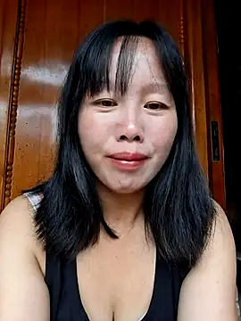 helenzz online show from October 22, 2025, 1:05 am