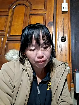 helenzz online show from November 20, 2025, 12:39 pm