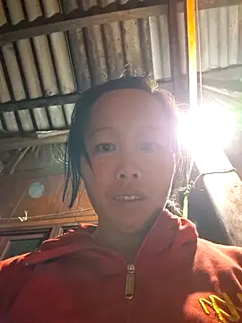 helenzz online show from November 16, 2025, 11:59 am